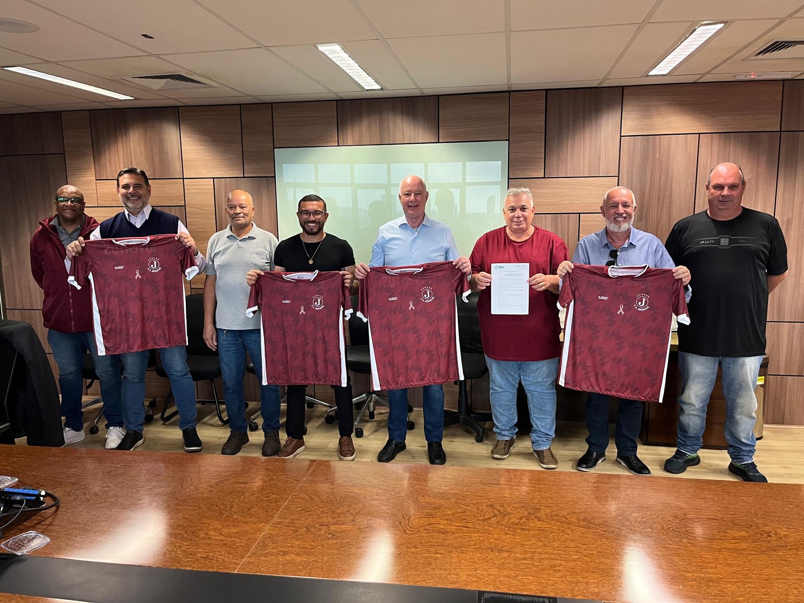 Prefeitura autoriza uso de área pública ao Clube Juventus