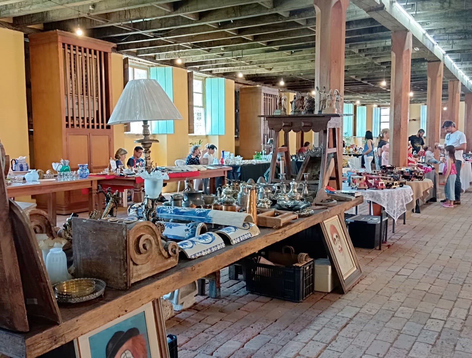Feira de Antiguidades & Curiosidades movimenta o Espaço Fábrica São Luiz em Itu